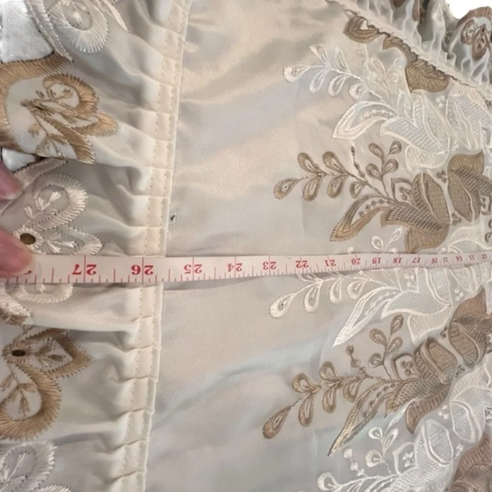Embroidered Floral‎ Satin/Silky Brown  White Pillow Sham Ruffles 20x26 Standard